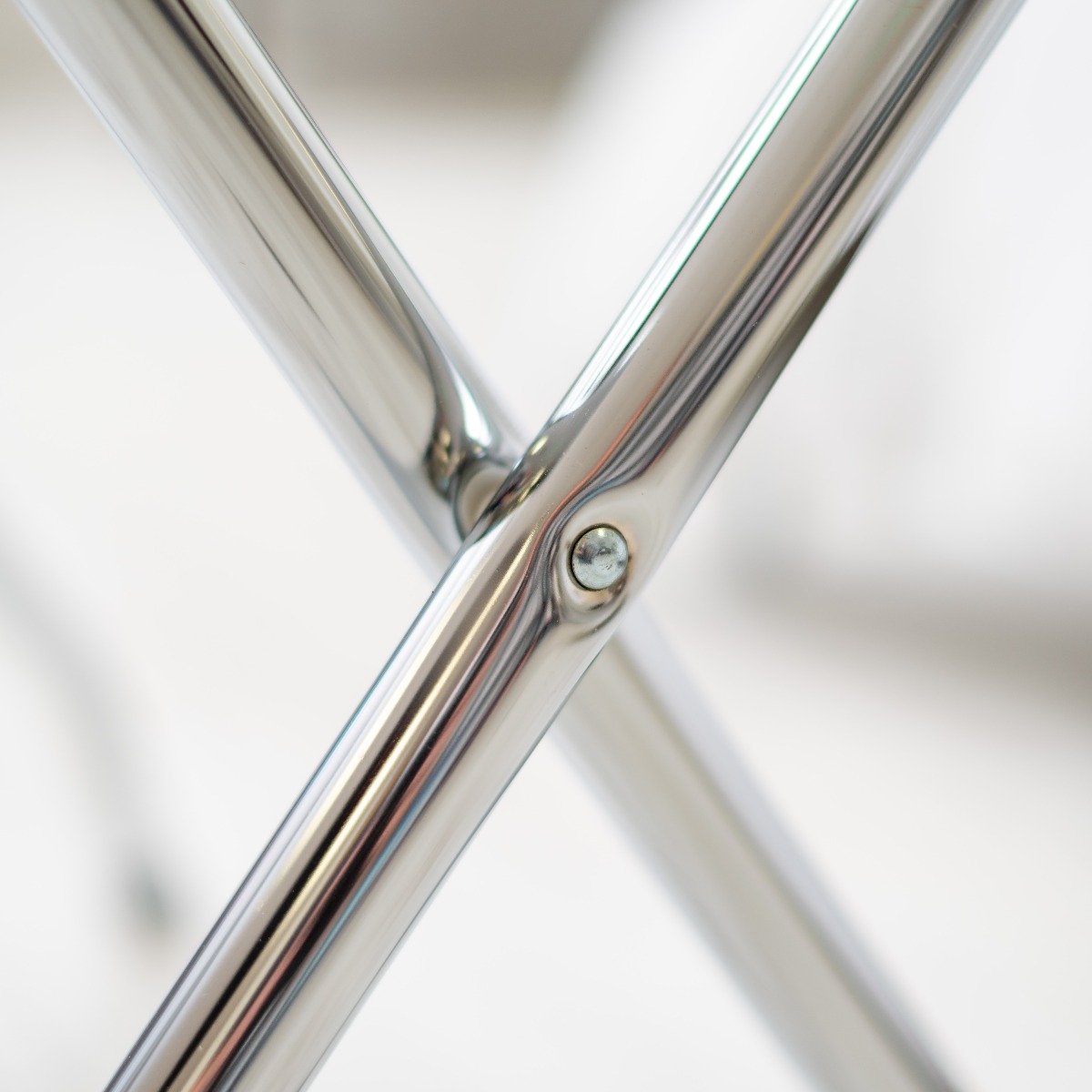 Luggage Rack with Support Bar - IRIS USA, Inc.