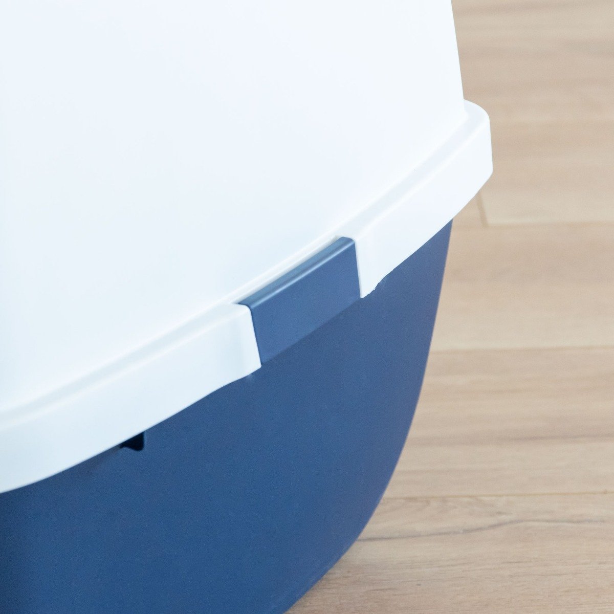 Iris jumbo litter box best sale